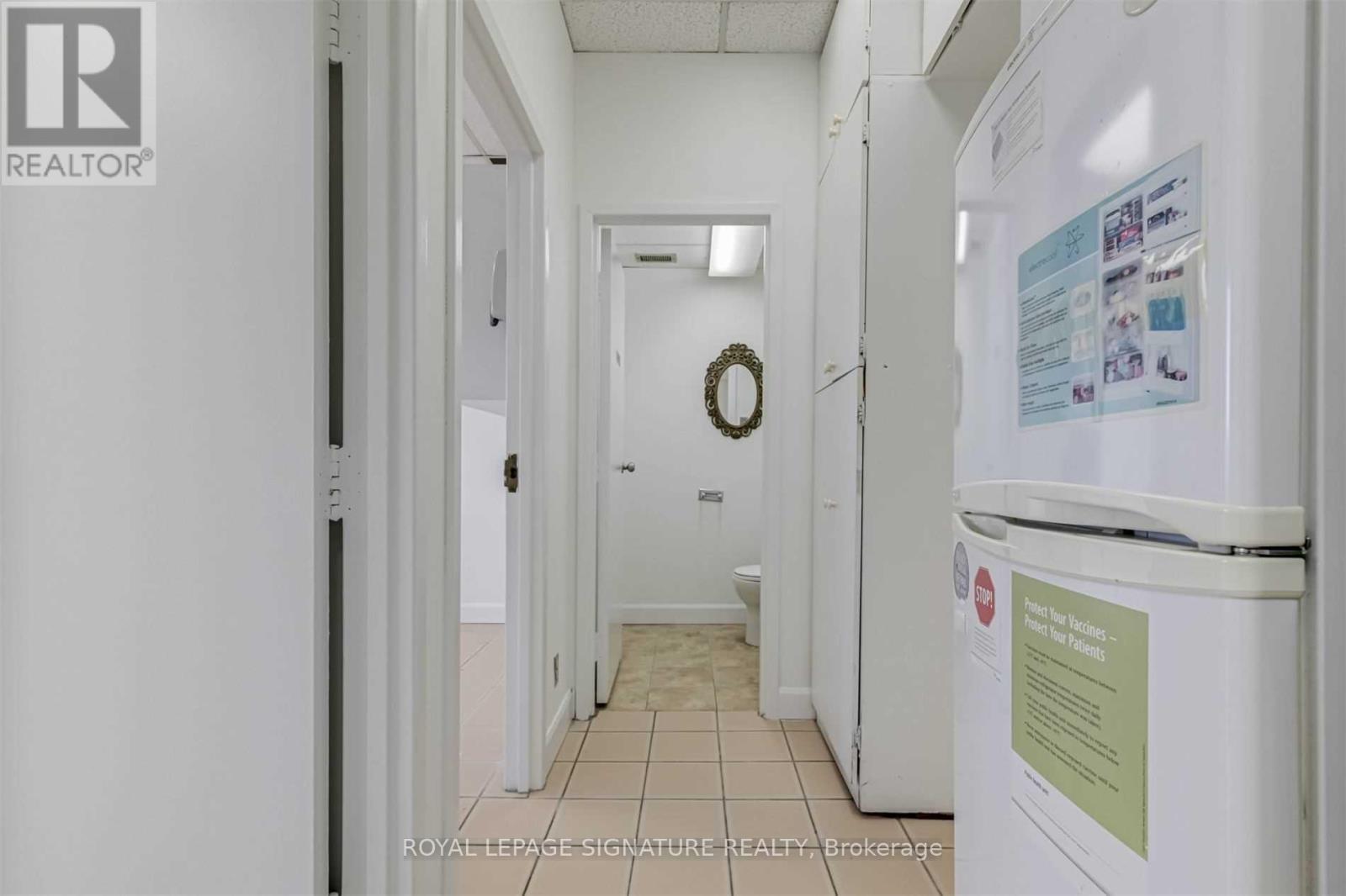 206 - 800 Bathurst Street, Toronto, Ontario  M5R 3M8 - Photo 11 - C12878186