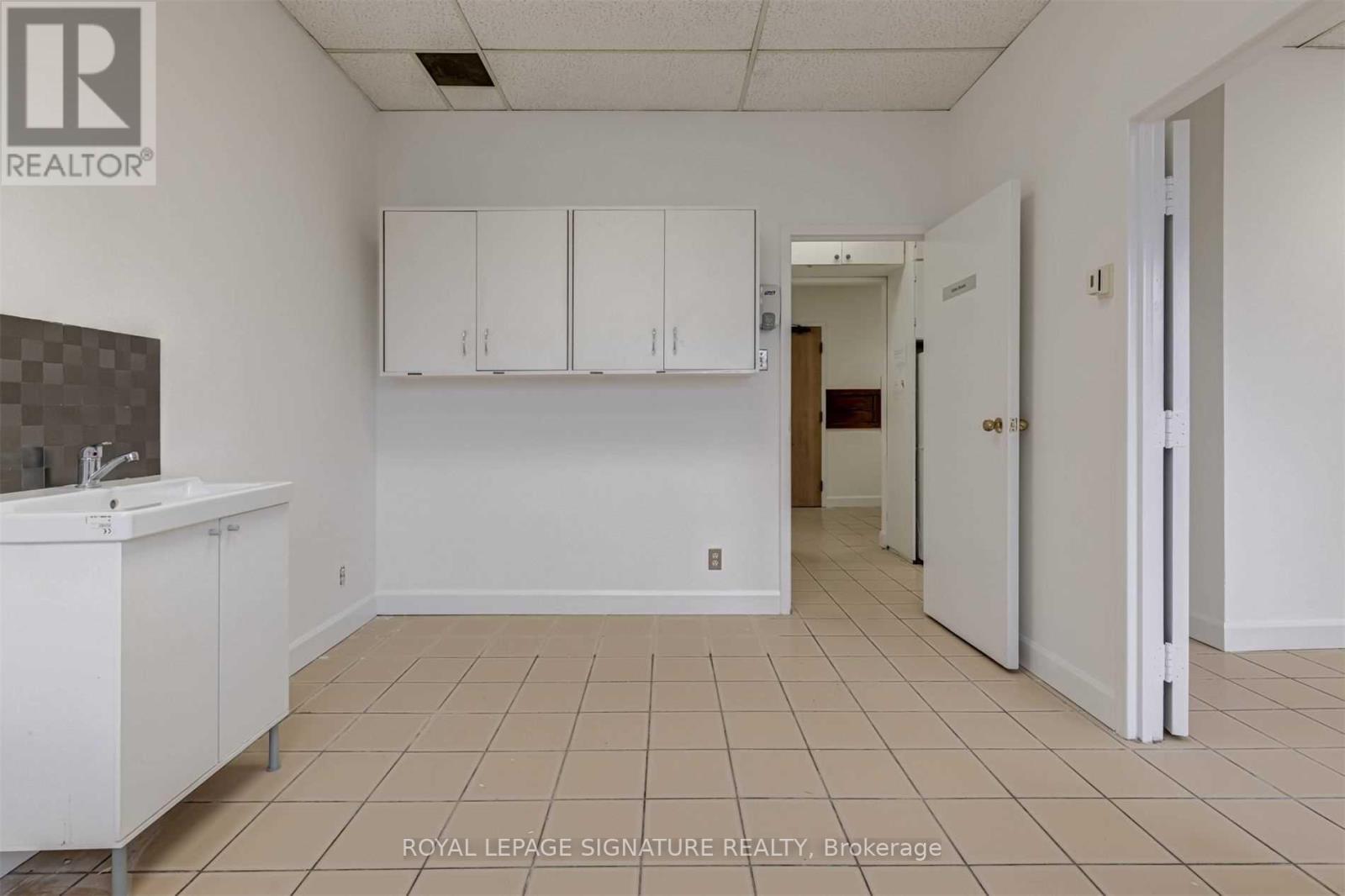 206 - 800 Bathurst Street, Toronto, Ontario  M5R 3M8 - Photo 9 - C12878186