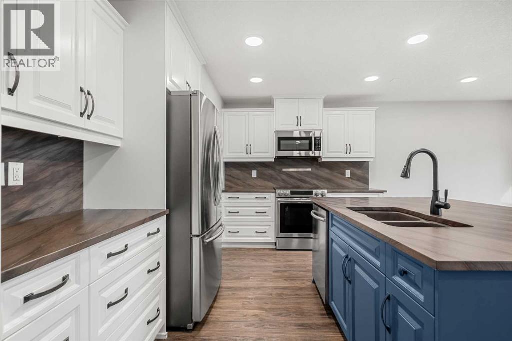 175 Kincora Crescent Nw, Calgary, Alberta  T3R 0N4 - Photo 2 - A2292829