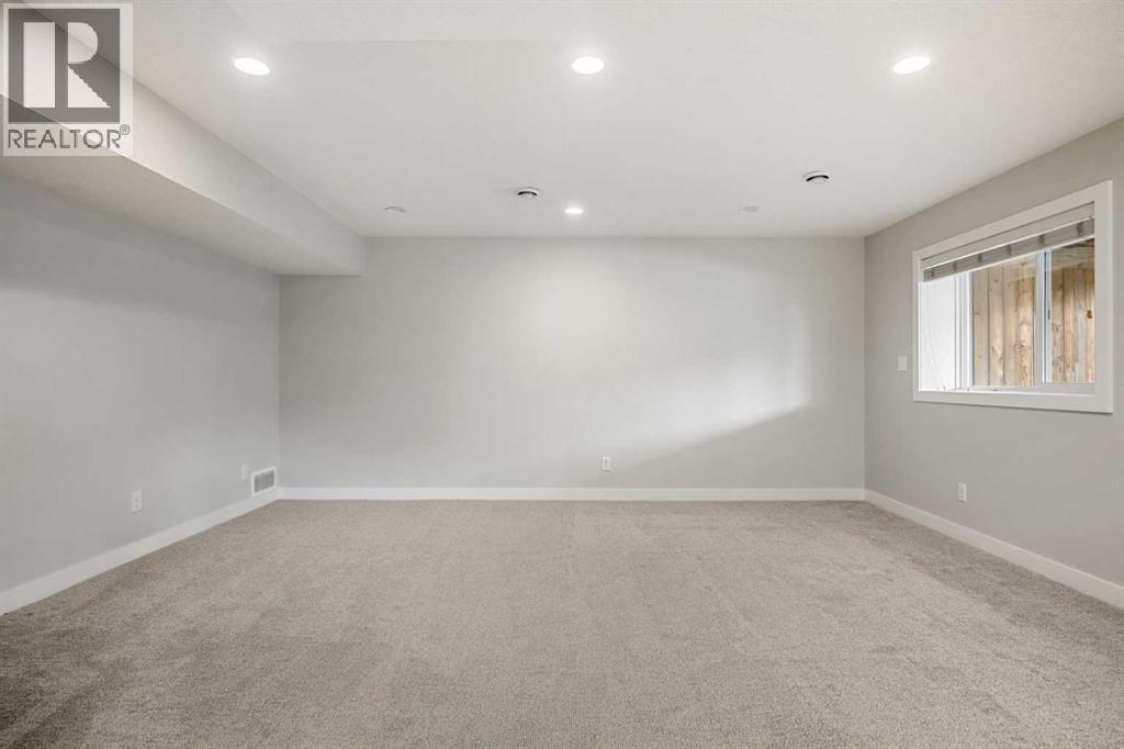 175 Kincora Crescent Nw, Calgary, Alberta  T3R 0N4 - Photo 32 - A2292829