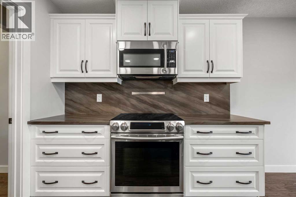 175 Kincora Crescent Nw, Calgary, Alberta  T3R 0N4 - Photo 4 - A2292829