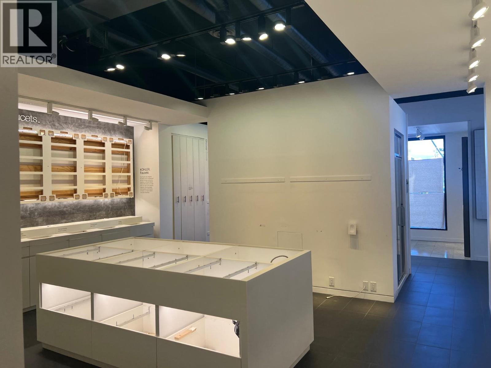 1606 W Broadway, Vancouver, British Columbia  V6J 1X6 - Photo 4 - C8072704