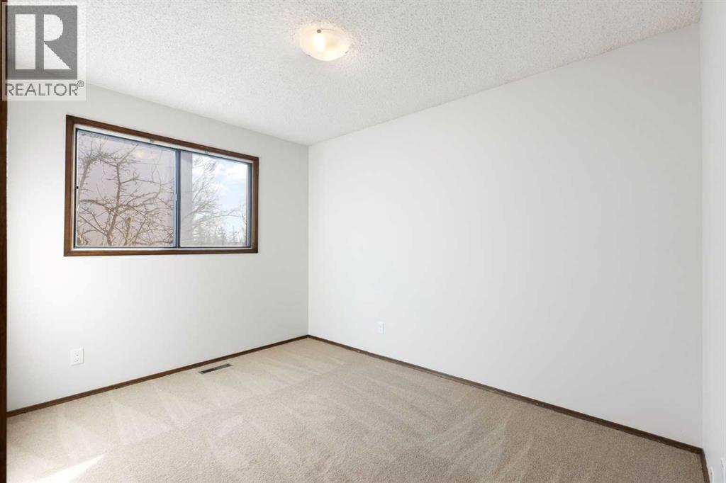 12 Castlefall Road Ne, Calgary, Alberta  T3J 1M9 - Photo 19 - A2293054