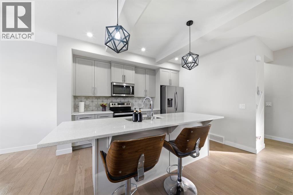 304 Creekrun Crescent Sw, Airdrie, Alberta  T4B 5J8 - Photo 4 - A2288118