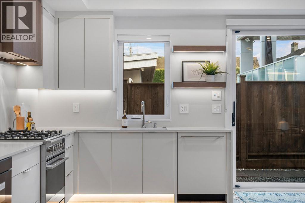 1135 W 33rd Avenue, Vancouver, British Columbia  V6M 1A3 - Photo 3 - R3099333