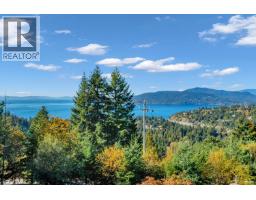 4673 WOODBURN ROAD, West Vancouver, British Columbia