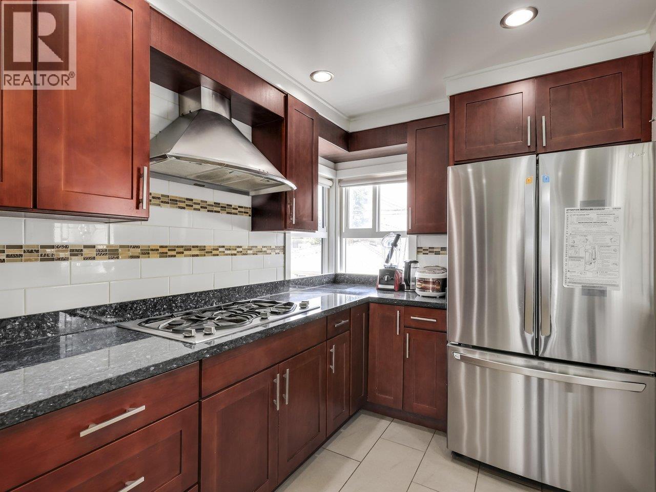 2241 E 43rd Avenue, Vancouver, British Columbia  V5P 1M8 - Photo 7 - R3099353