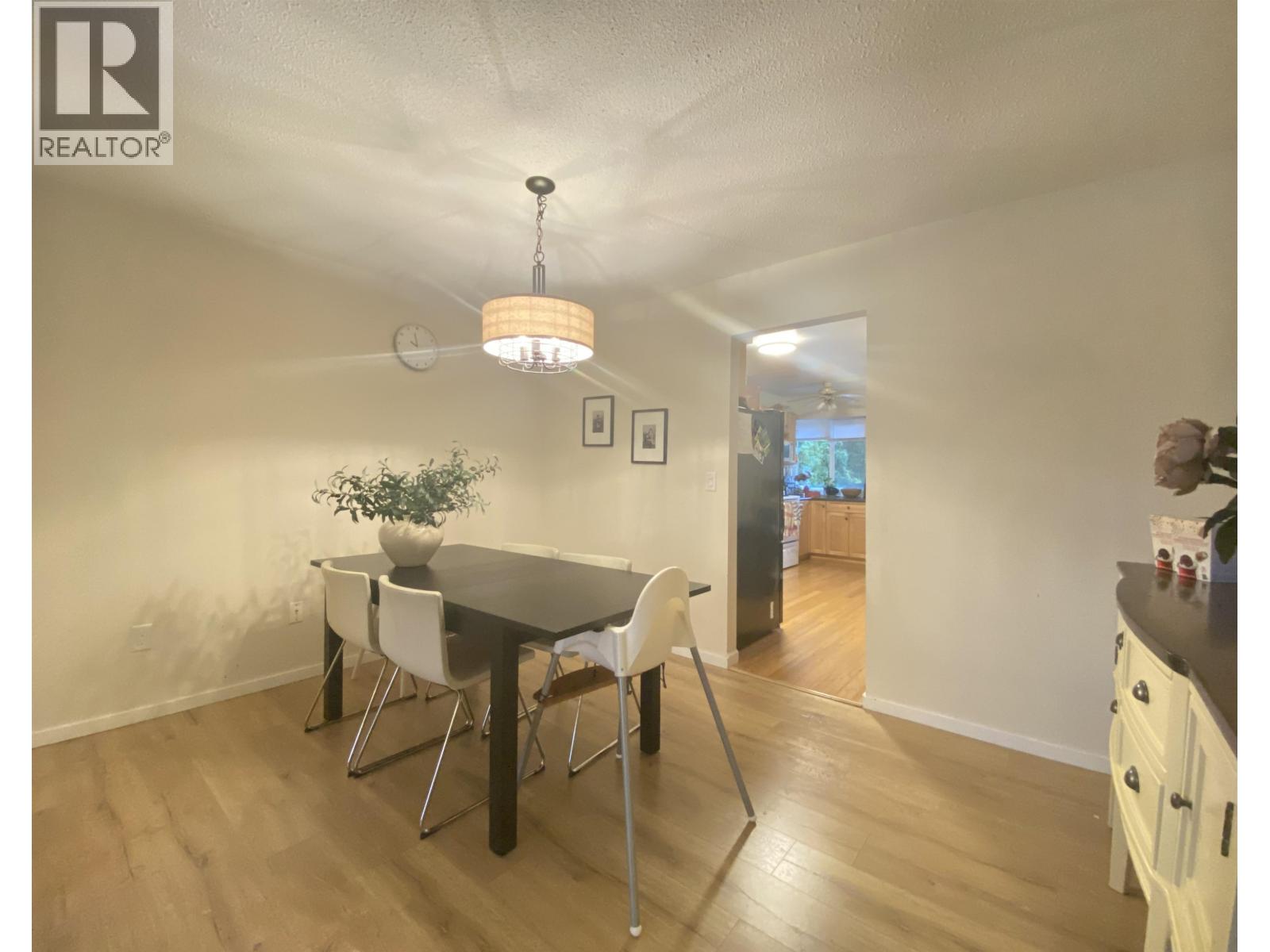 449 Mundy Street, Coquitlam, British Columbia  V3K 5N2 - Photo 10 - R3099336