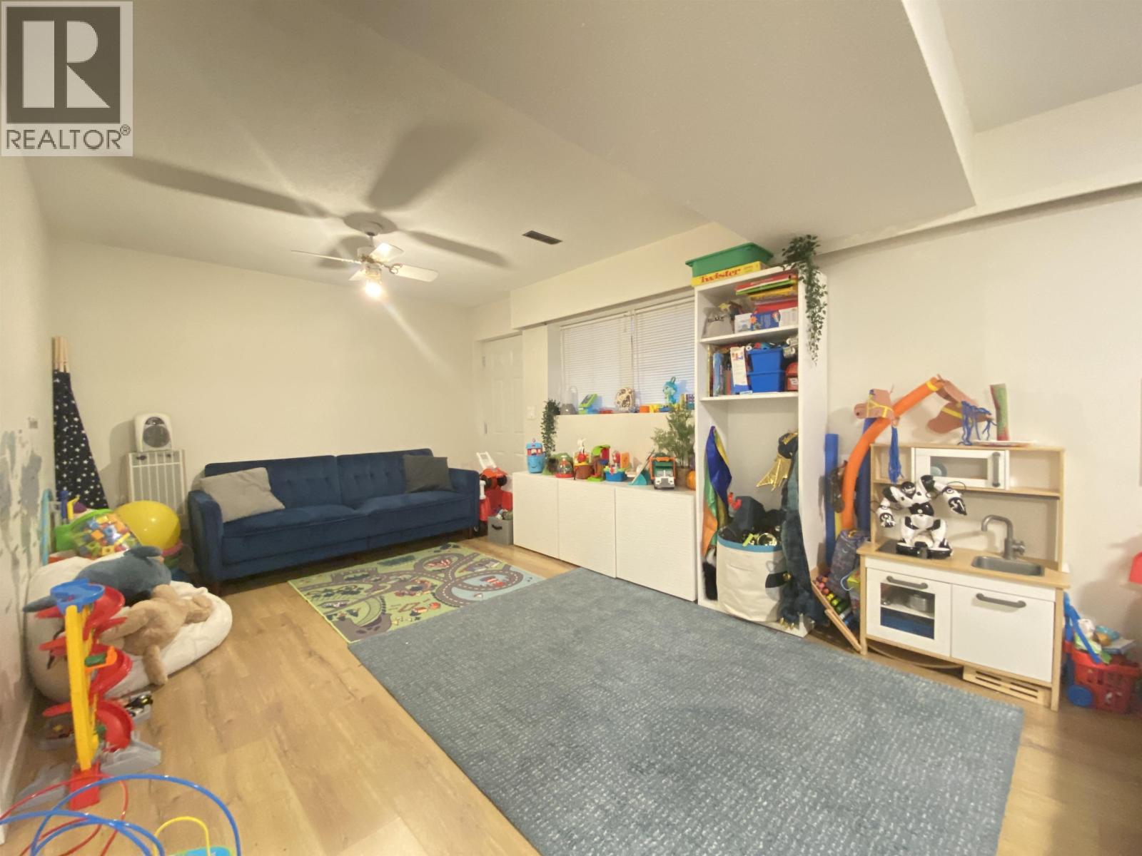 449 Mundy Street, Coquitlam, British Columbia  V3K 5N2 - Photo 11 - R3099336