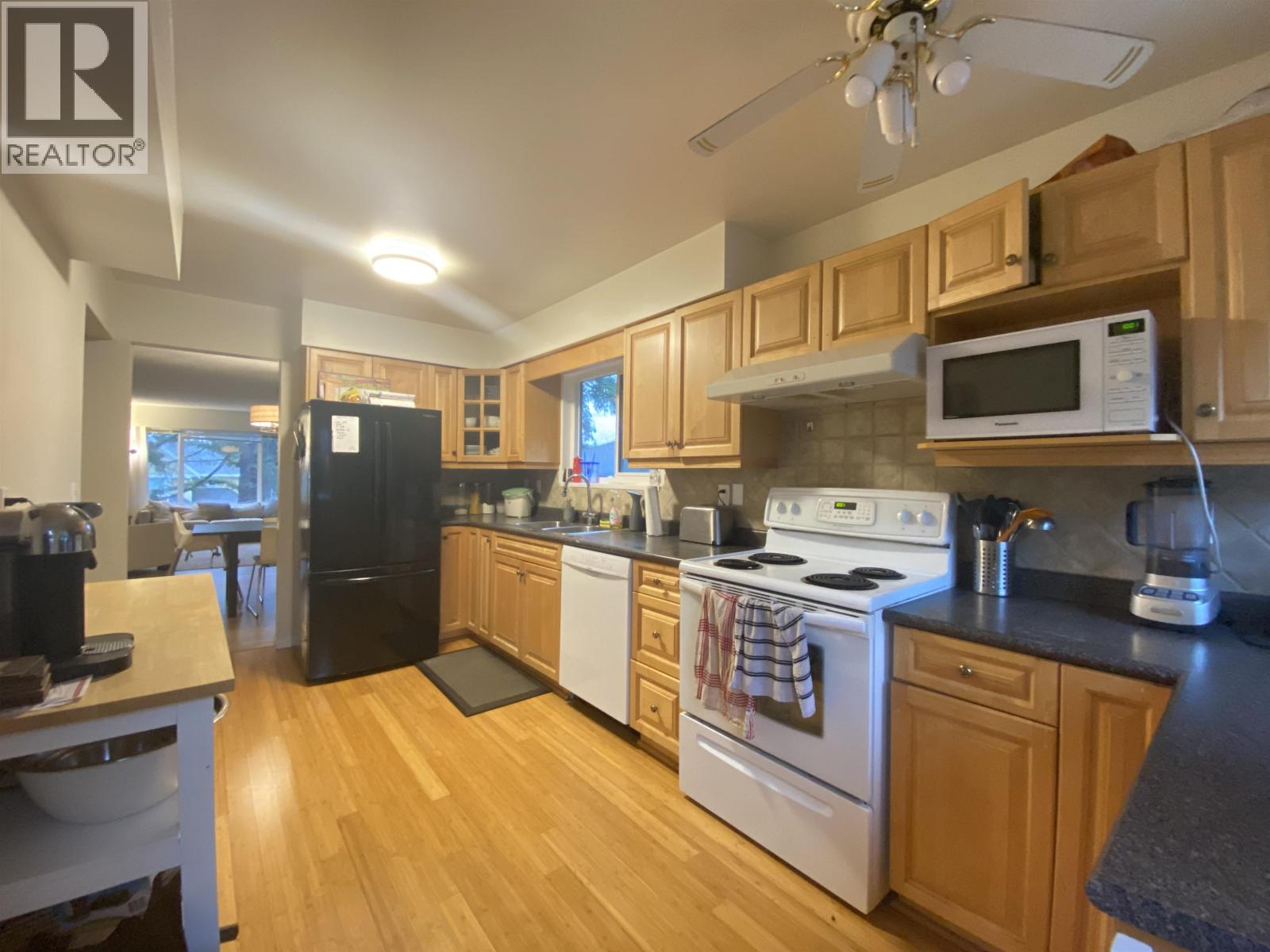 449 Mundy Street, Coquitlam, British Columbia  V3K 5N2 - Photo 7 - R3099336