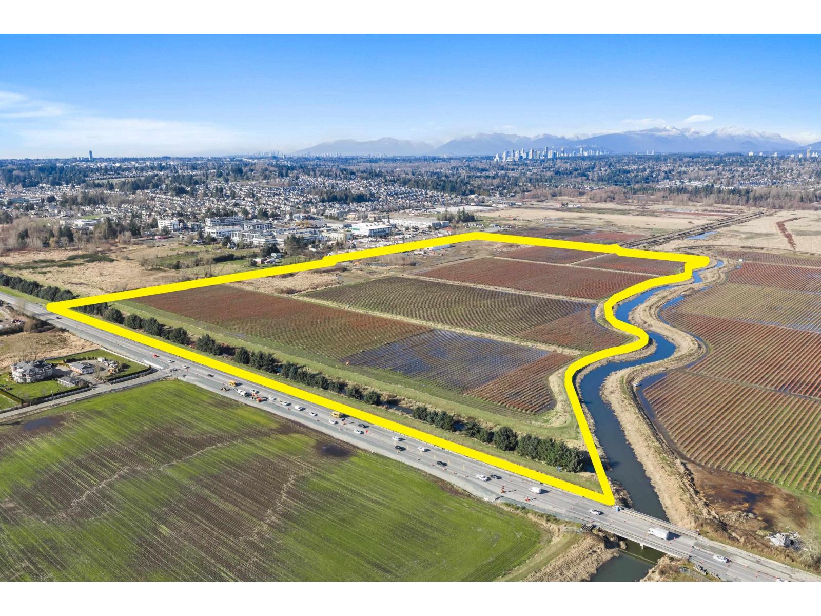 15683 64 Avenue, Surrey, British Columbia  V3S 2A2 - Photo 2 - R3099127