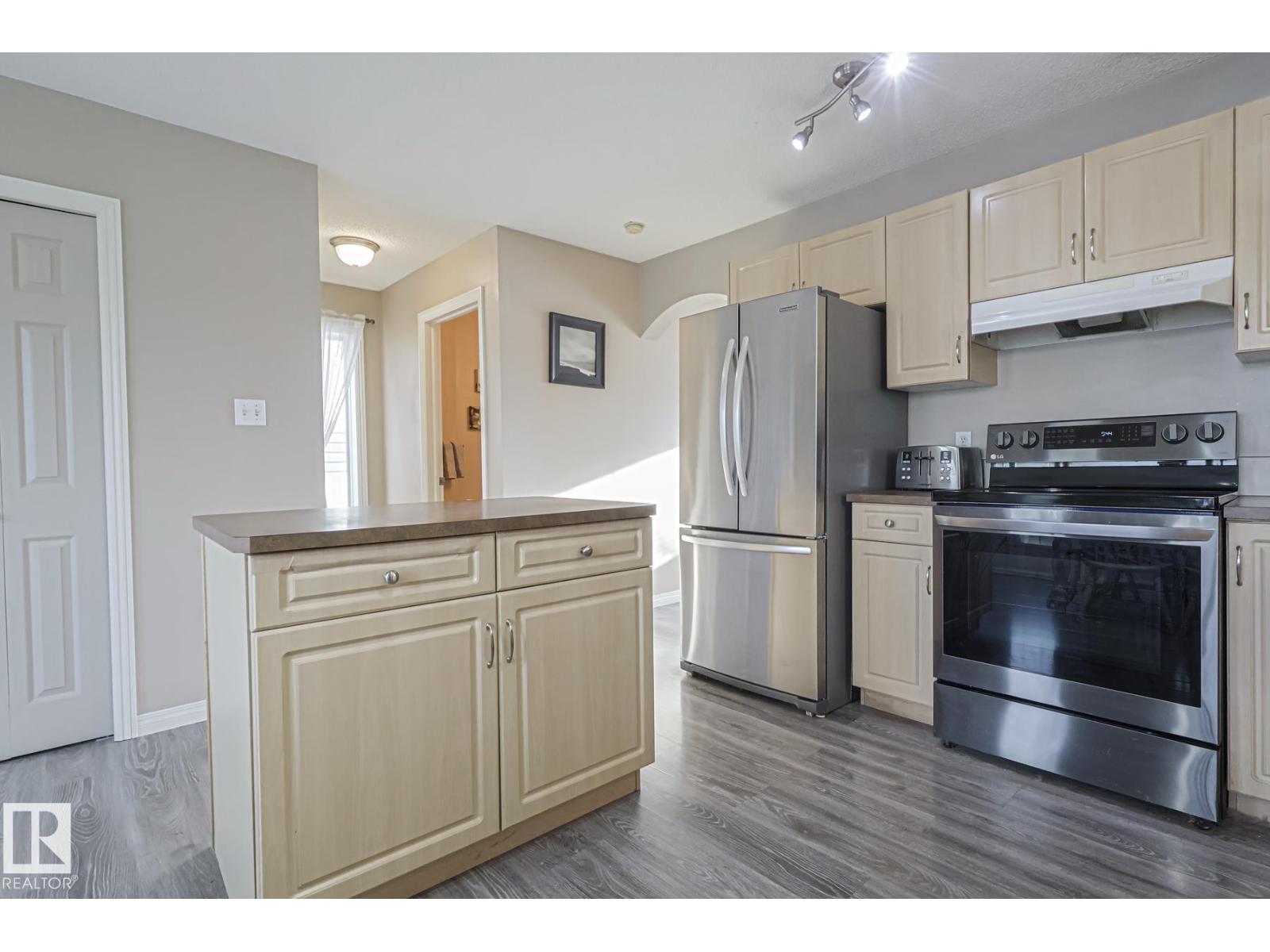 26 Summerland Wy, Sherwood Park, Alberta  T8H 2P3 - Photo 12 - E4477184