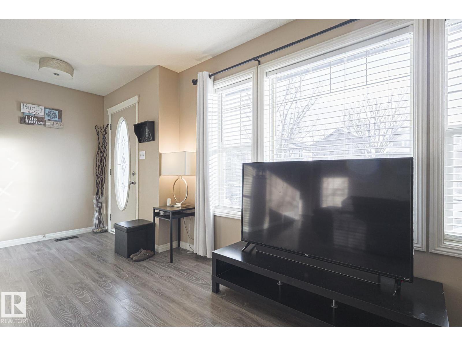 26 Summerland Wy, Sherwood Park, Alberta  T8H 2P3 - Photo 4 - E4477184