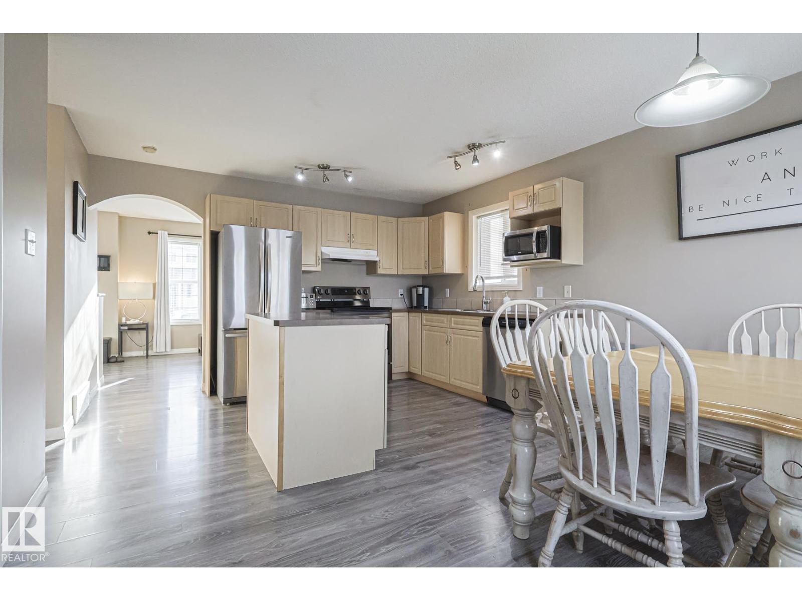 26 Summerland Wy, Sherwood Park, Alberta  T8H 2P3 - Photo 6 - E4477184