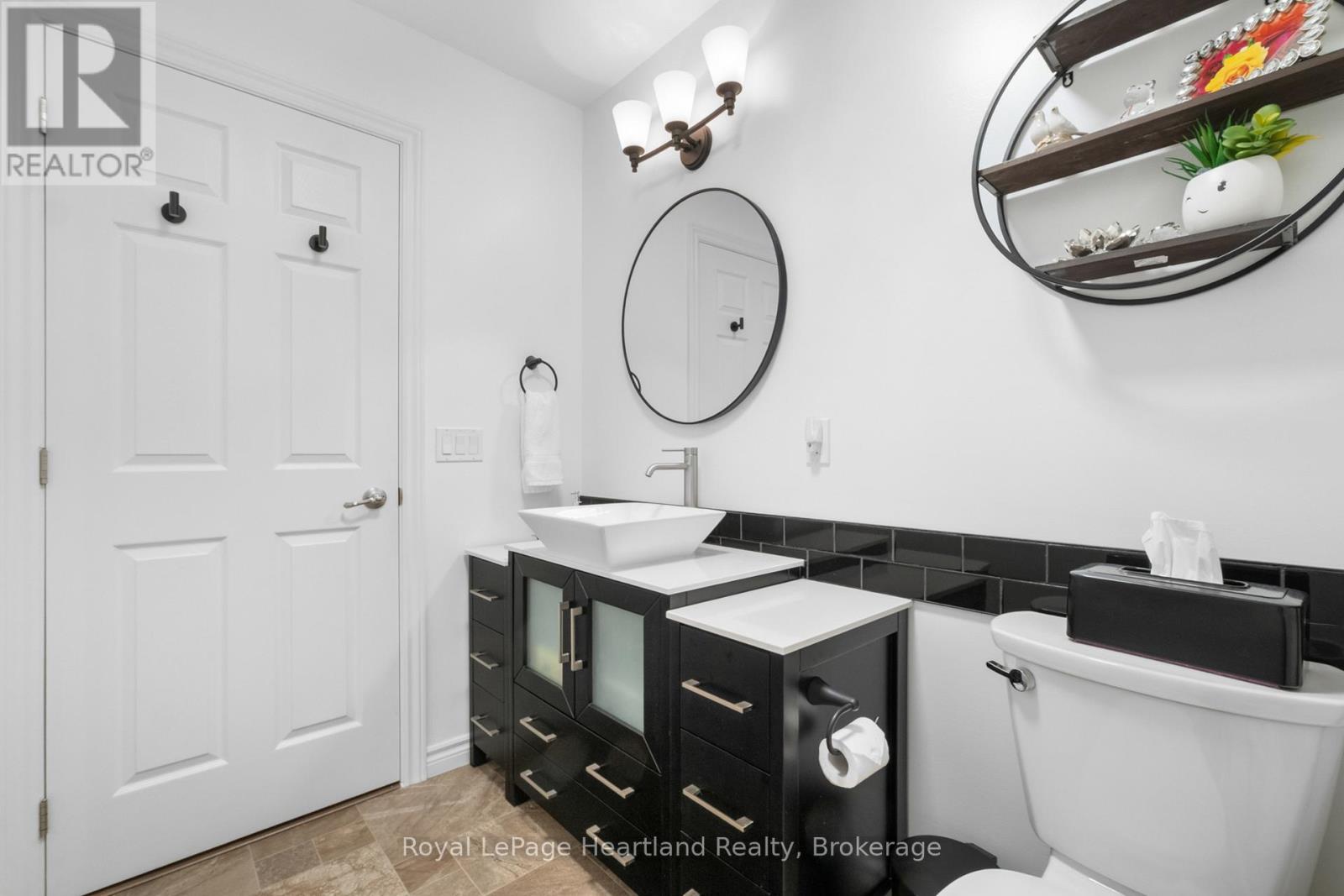 8 Windward Way N, Ashfield-Colborne-Wawanosh (Colborne), Ontario  N7A 0B2 - Photo 16 - X12878232