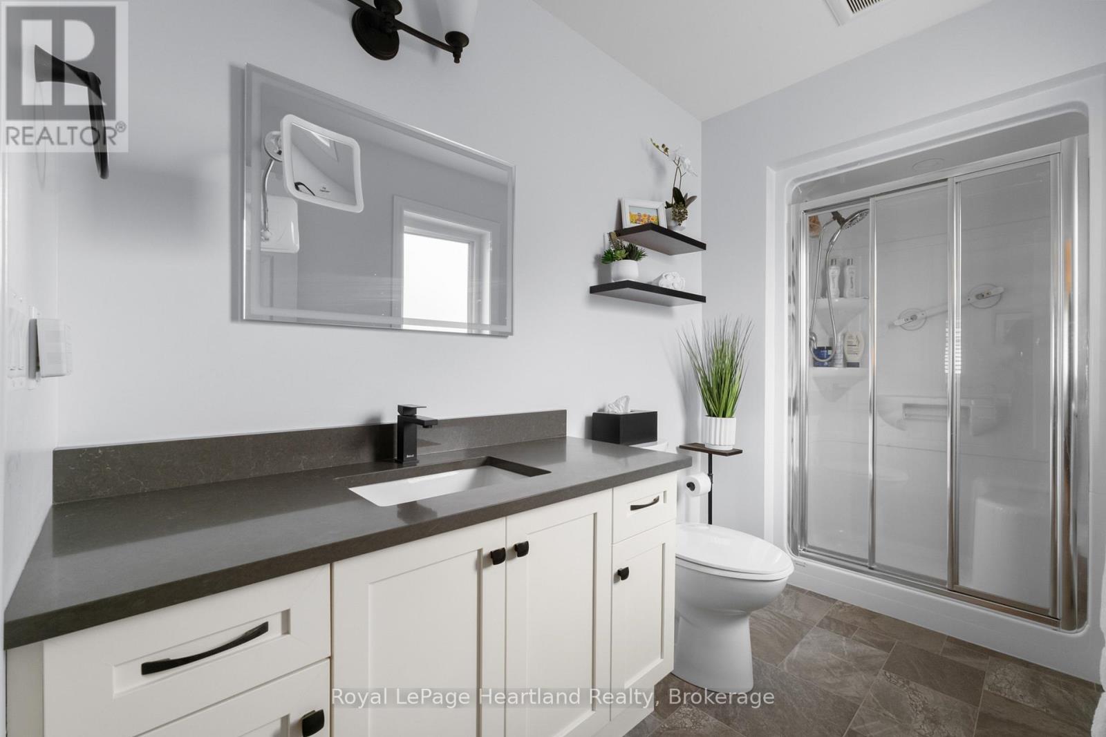 8 Windward Way N, Ashfield-Colborne-Wawanosh (Colborne), Ontario  N7A 0B2 - Photo 22 - X12878232