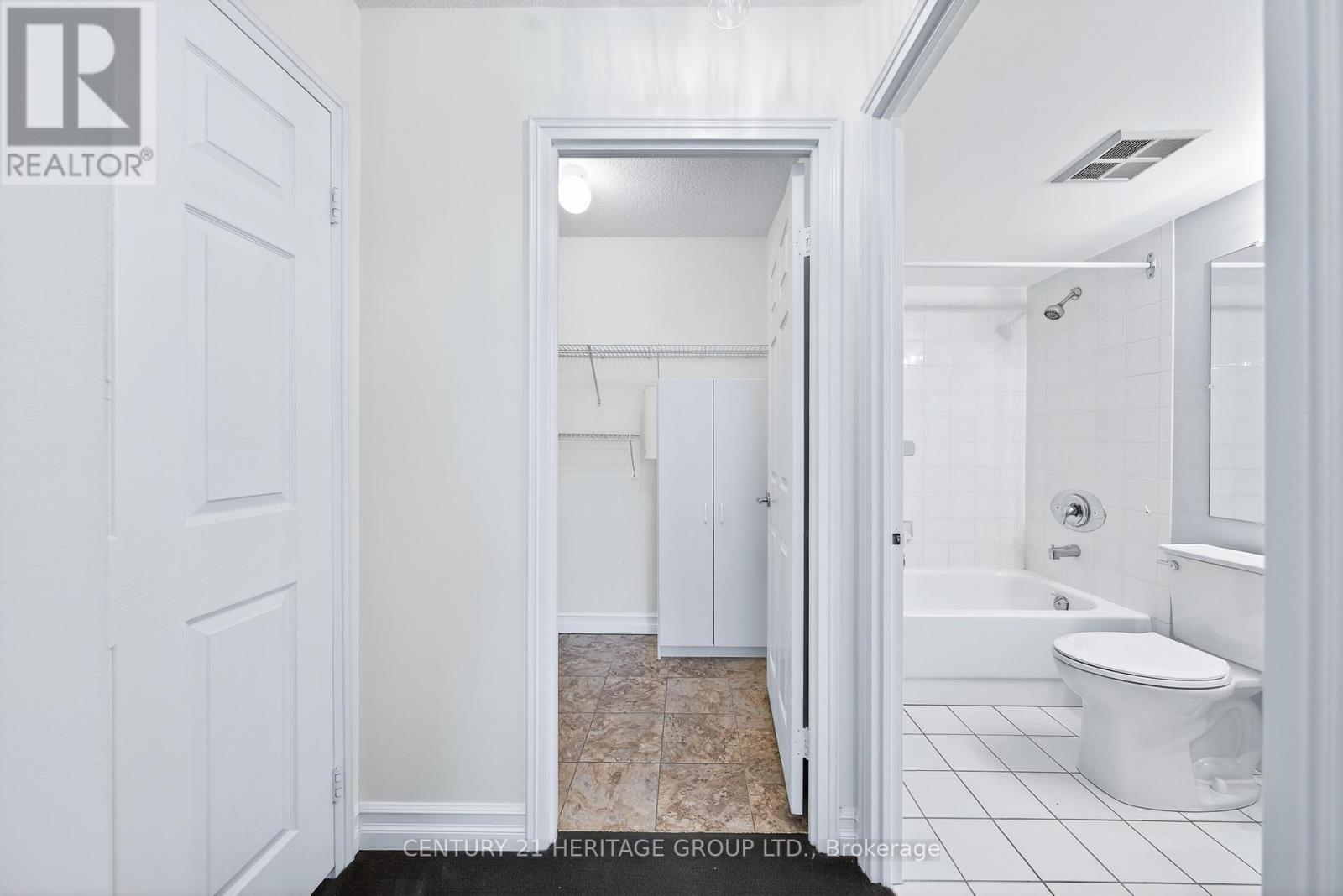 701 - 270 Davis Drive, Newmarket, Ontario  L3Y 8K2 - Photo 18 - N12878190