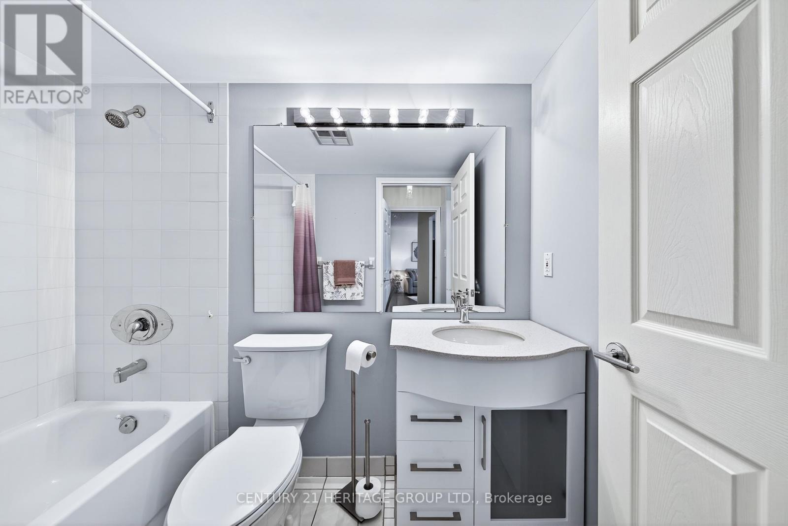 701 - 270 Davis Drive, Newmarket, Ontario  L3Y 8K2 - Photo 20 - N12878190