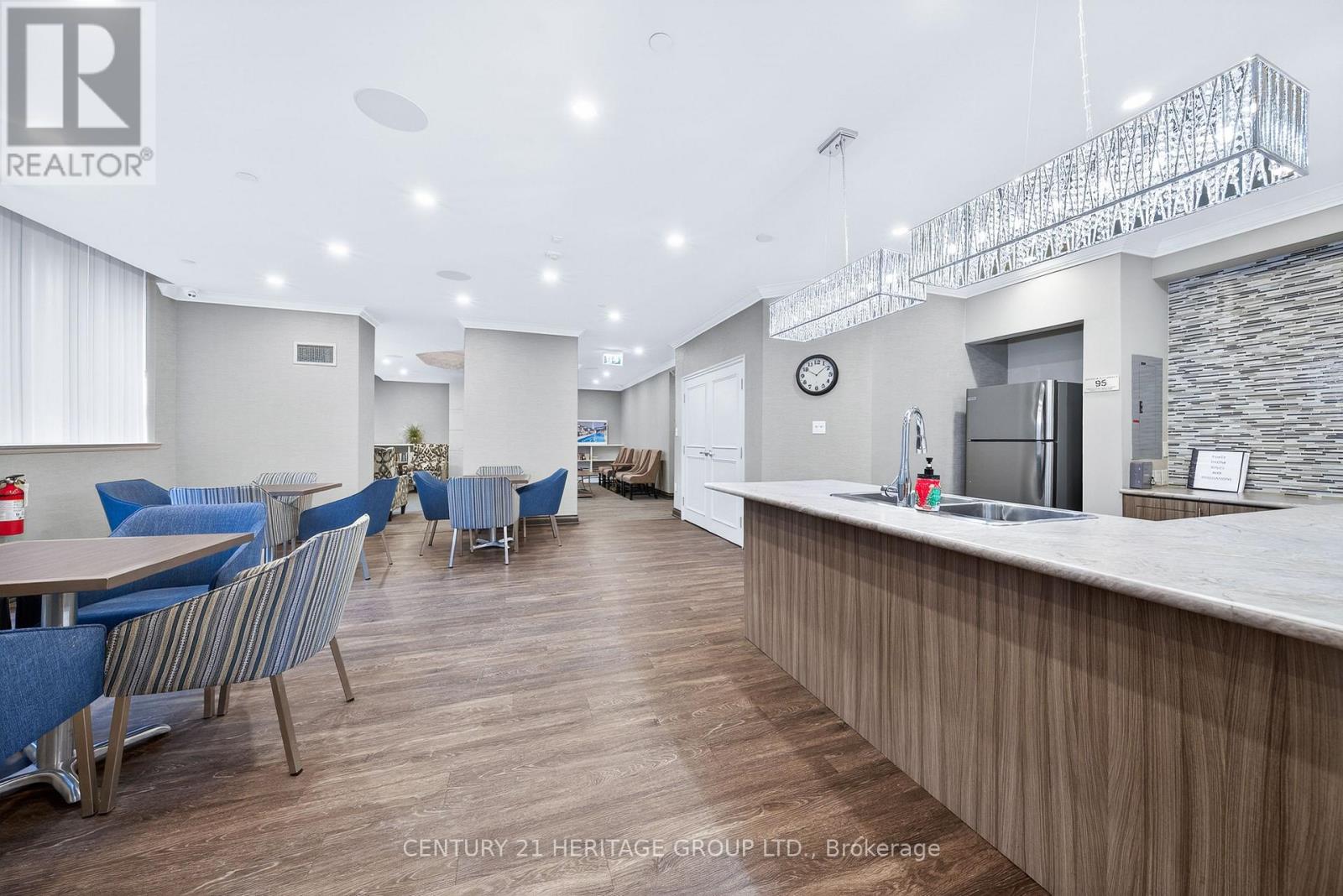 701 - 270 Davis Drive, Newmarket, Ontario  L3Y 8K2 - Photo 28 - N12878190