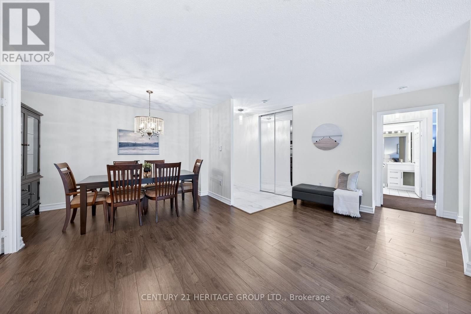 701 - 270 Davis Drive, Newmarket, Ontario  L3Y 8K2 - Photo 9 - N12878190