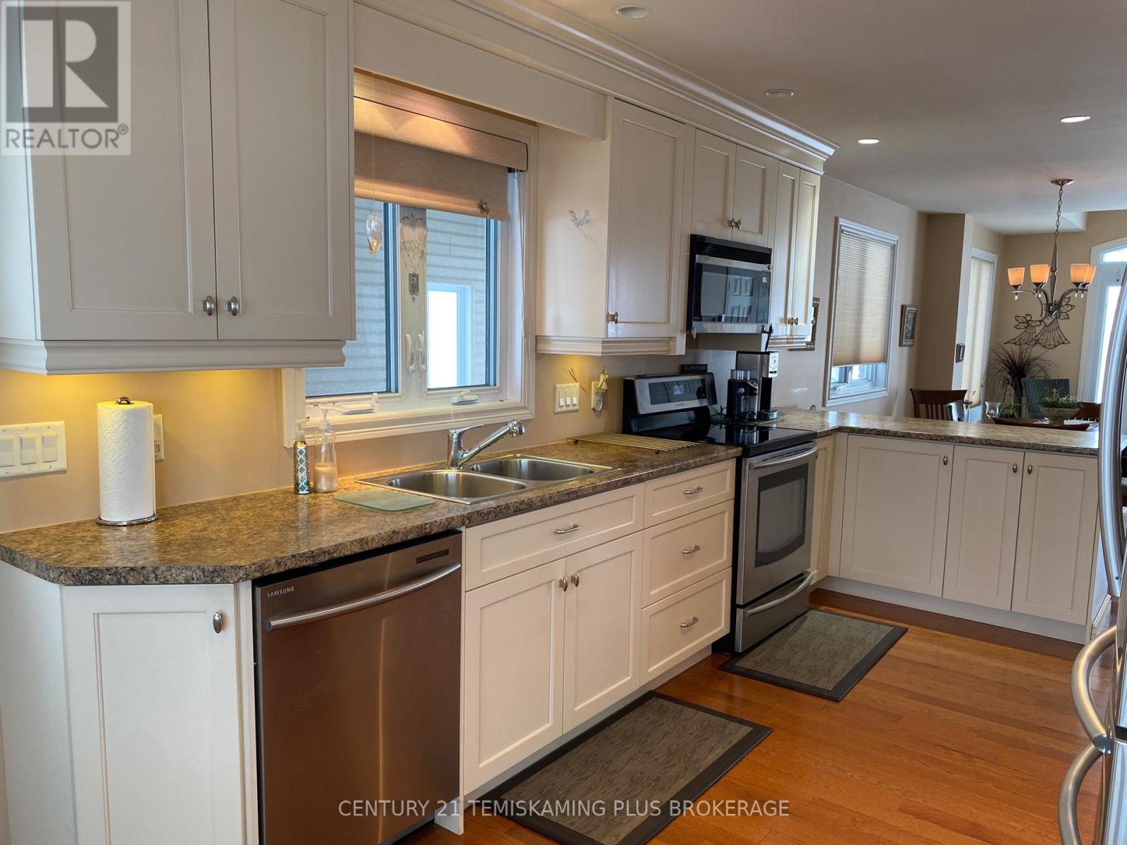 235 Mc Kelvie Street, Temiskaming Shores (New Liskeard), Ontario  P0J 1P0 - Photo 6 - T12878078