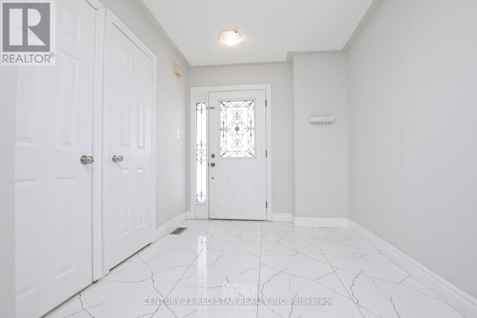 3 Deforest Drive, Brampton, Ontario  L7A 2Y3 - Photo 10 - W12878194