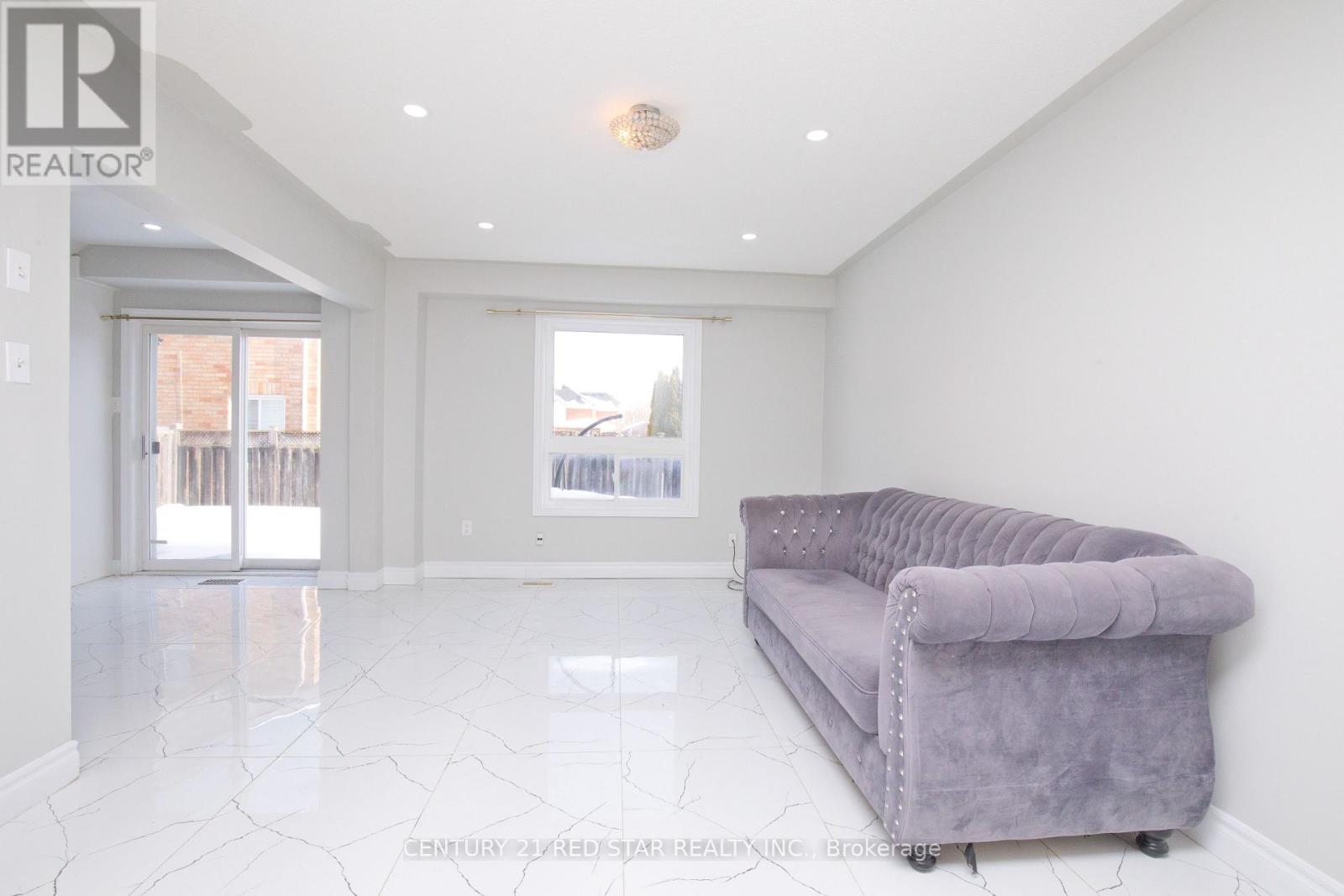 3 Deforest Drive, Brampton, Ontario  L7A 2Y3 - Photo 11 - W12878194