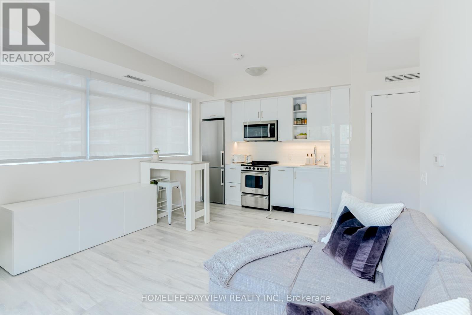 924 - 251 Manitoba Street, Toronto, Ontario M8Y 0C7 - Photo 11 - W12878204