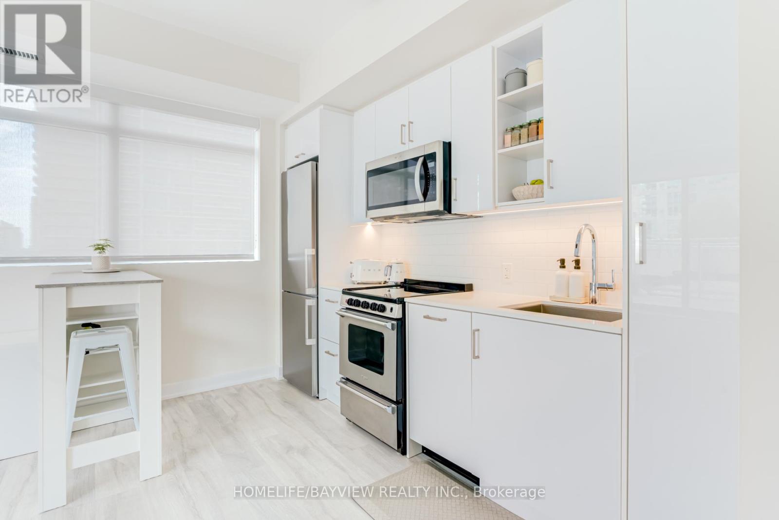 924 - 251 Manitoba Street, Toronto, Ontario M8Y 0C7 - Photo 13 - W12878204