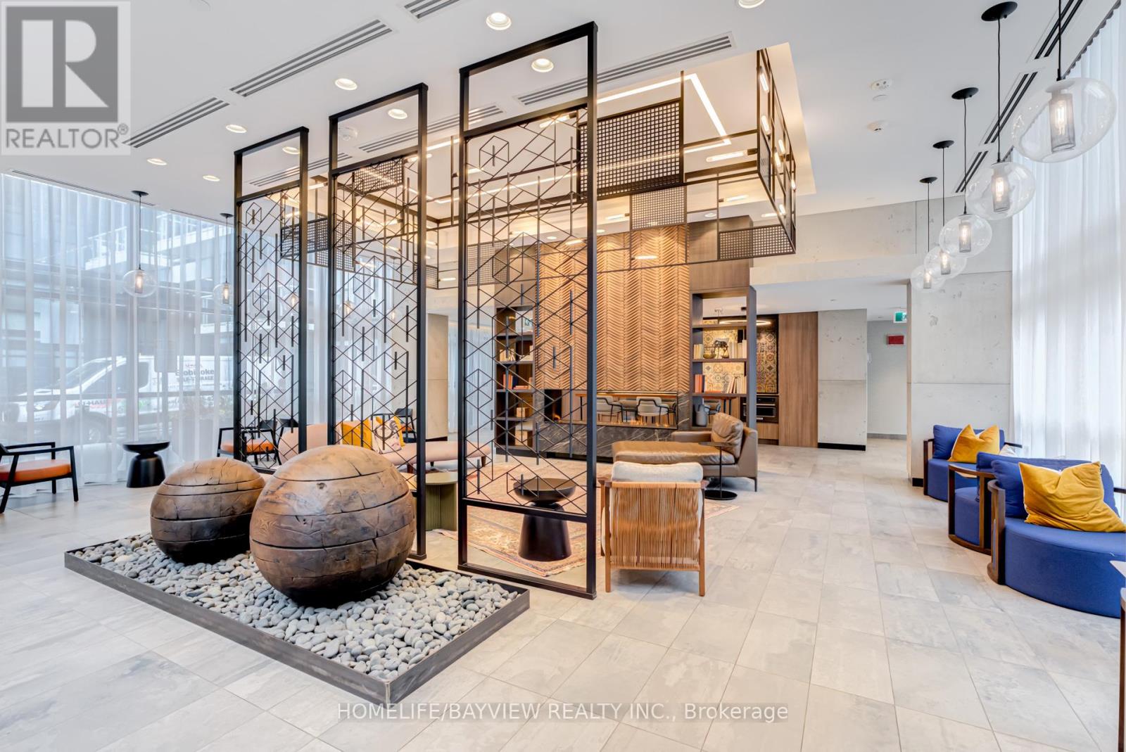 924 - 251 Manitoba Street, Toronto (Mimico), Ontario  M8Y 0C7 - Photo 4 - W12878204