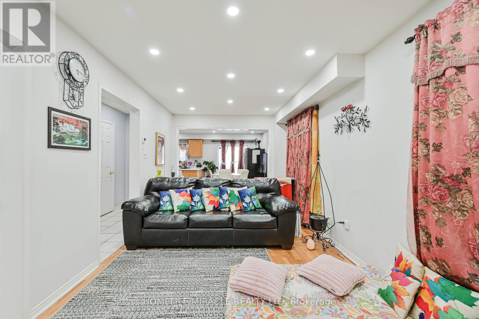 79 Billingsley Crescent, Markham, Ontario  L3S 4P2 - Photo 11 - N12866970