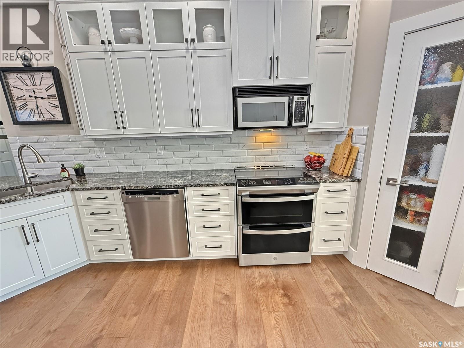 821 Wallman Place, Swift Current, Saskatchewan  S9H 5C1 - Photo 6 - SK030103