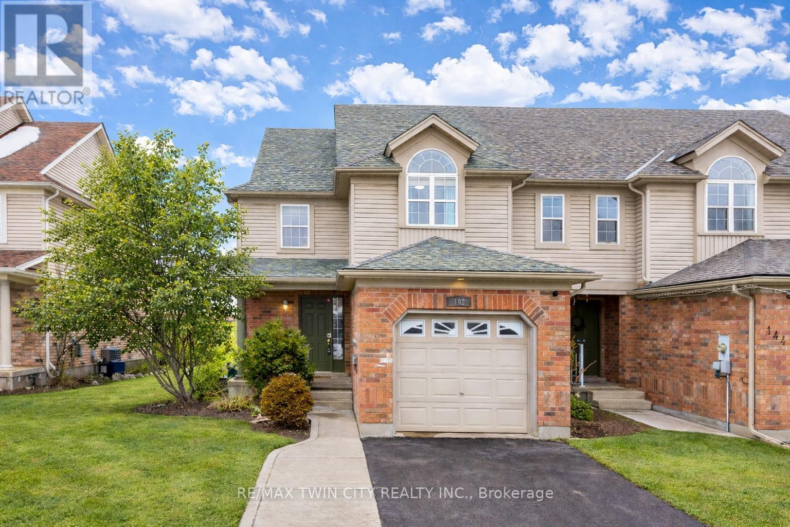 142 DUBRICK CRESCENT, Kitchener, Ontario