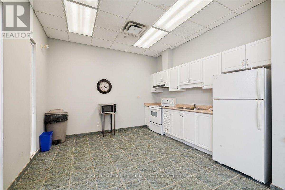 108 - 262 Dundas Street E, Hamilton (Waterdown), Ontario  L8B 1A9 - Photo 23 - X12878224