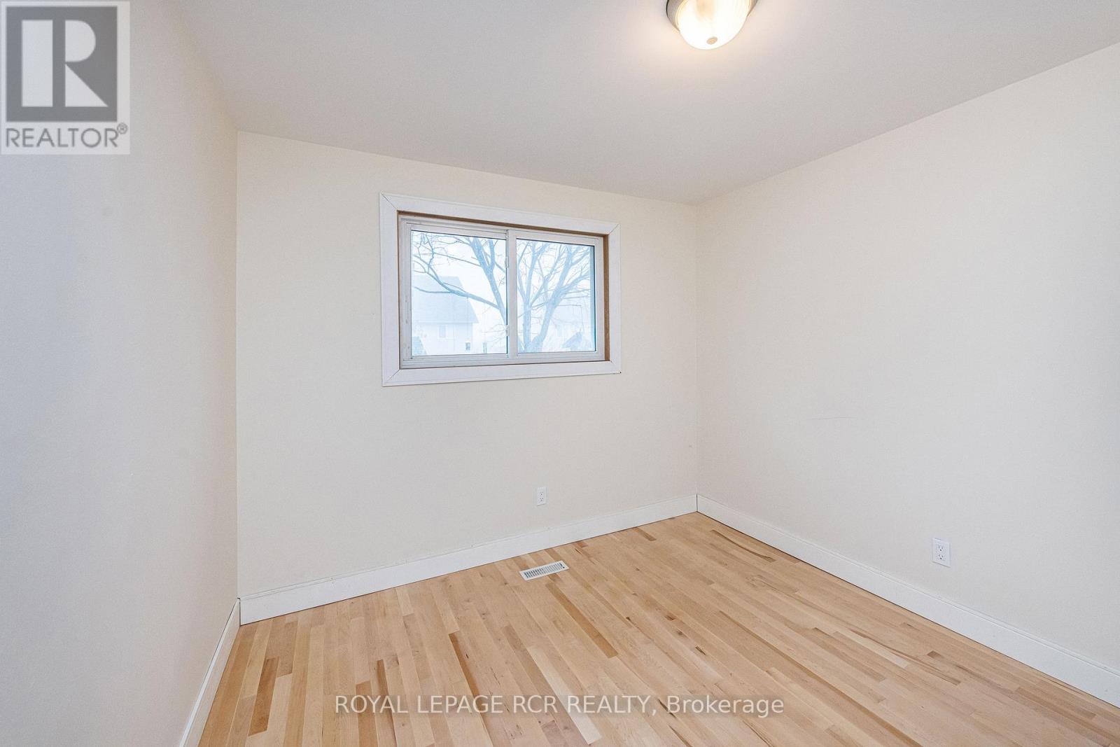 243 Simon Street, Shelburne, Ontario  L9V 2Y3 - Photo 12 - X12878228