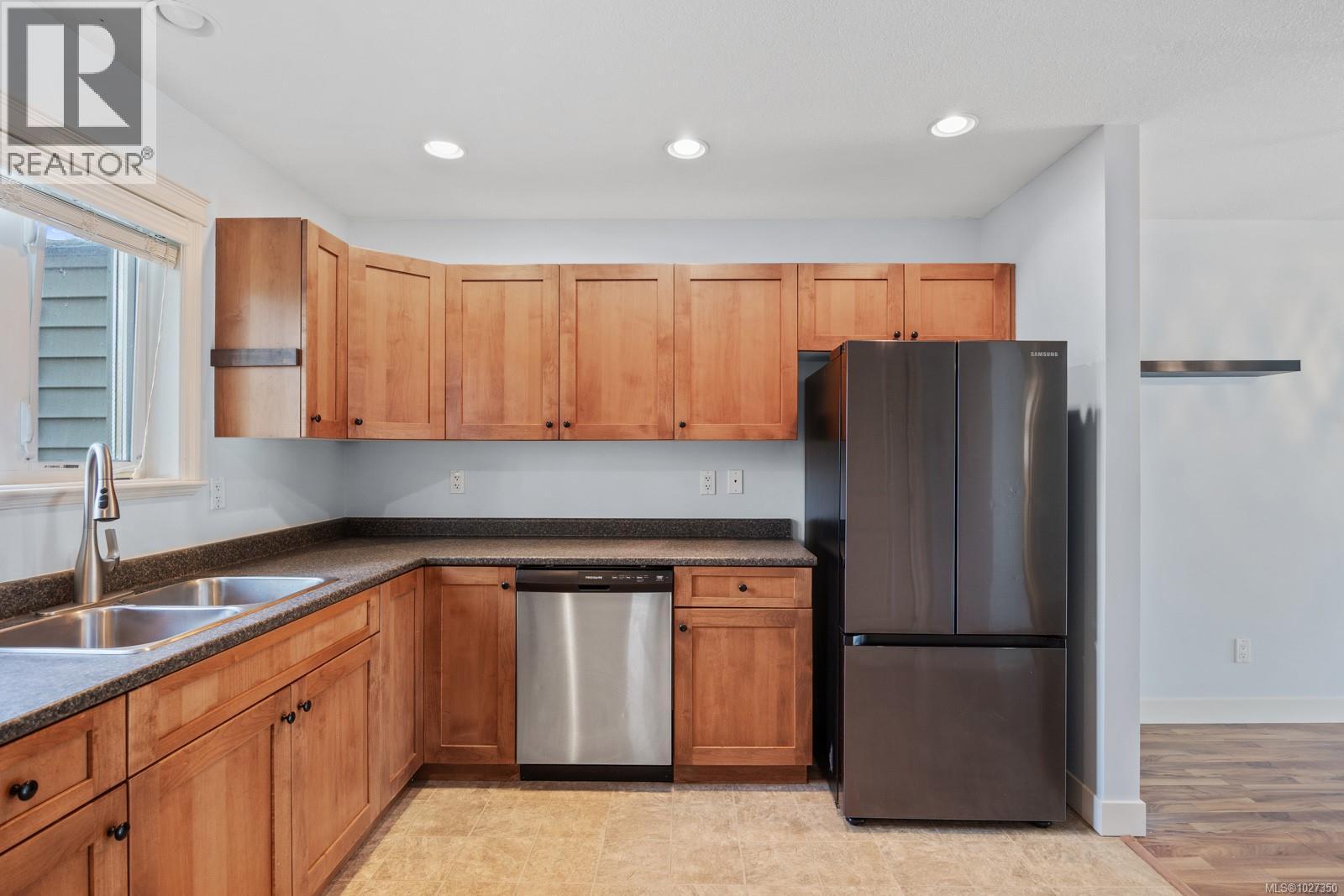 110 1500 Cumberland Rd, Courtenay, British Columbia  V9N 2E9 - Photo 5 - 1027350