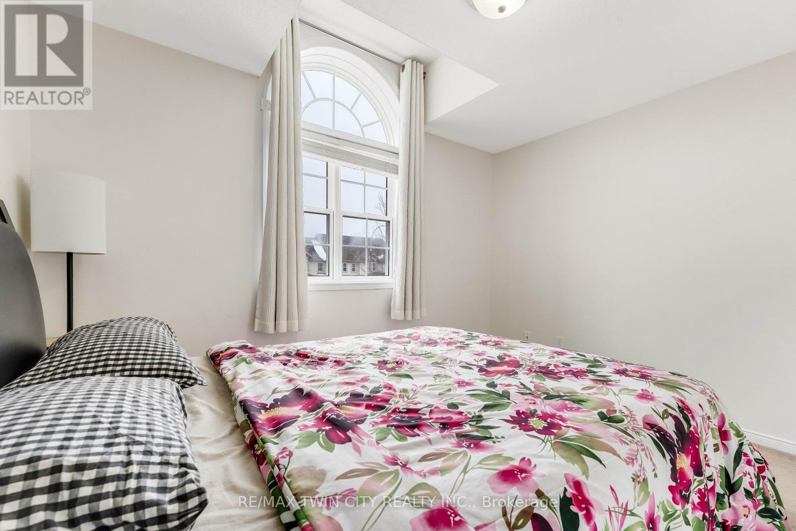 142 Dubrick Crescent, Kitchener, Ontario  N2E 4G3 - Photo 31 - X12867542