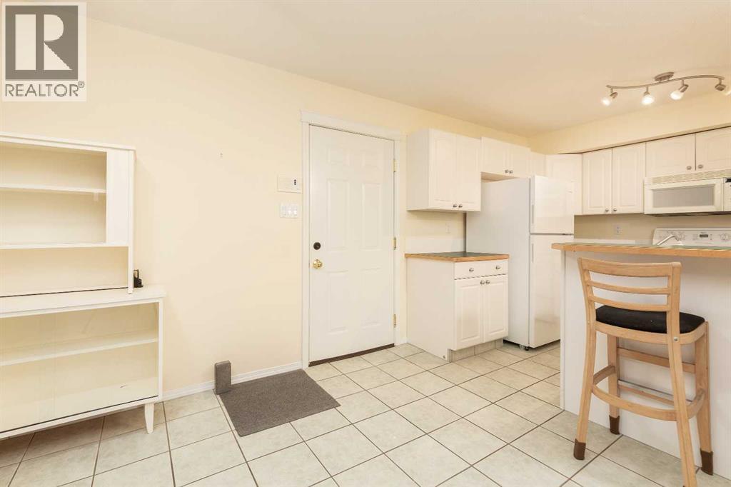 212, 23 Chilcotin Lane W, Lethbridge, Alberta  T1K 7S2 - Photo 2 - A2279667