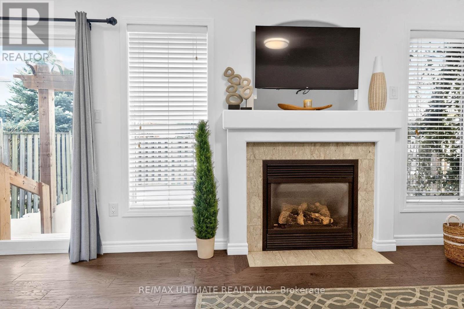 2441 Baintree Crescent, Oakville, Ontario  L6M 4W9 - Photo 9 - W12864446