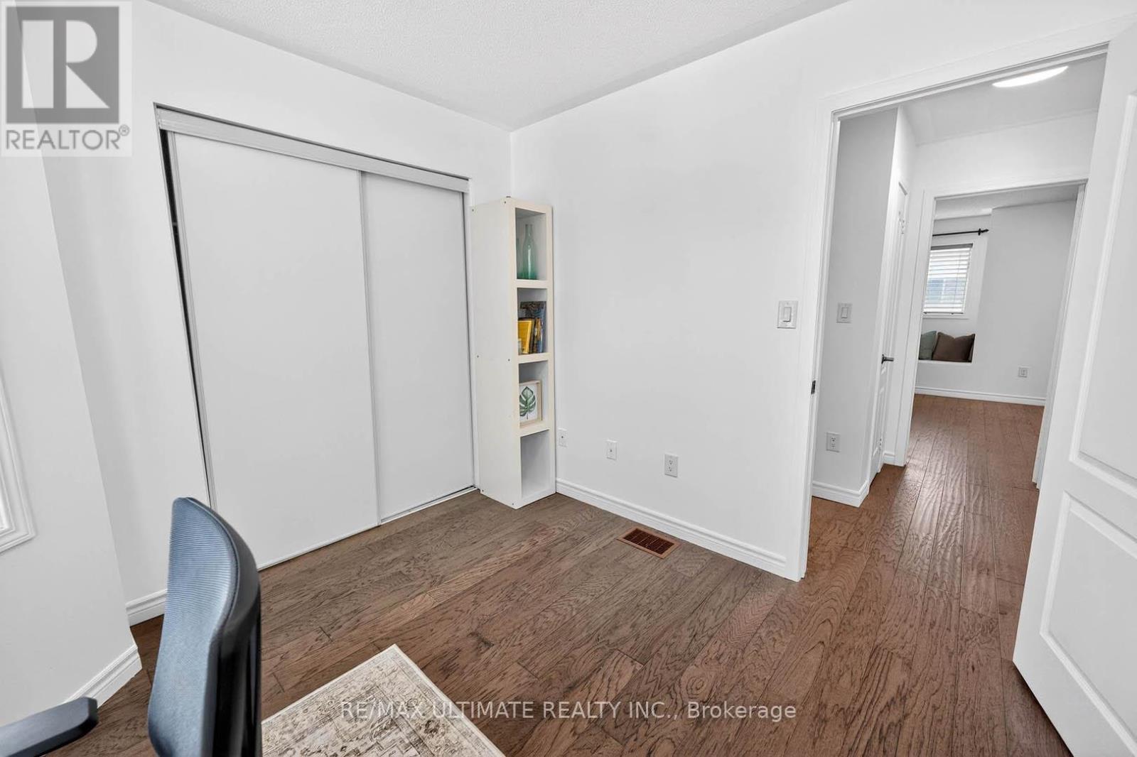 2441 Baintree Crescent, Oakville, Ontario  L6M 4W9 - Photo 23 - W12864446