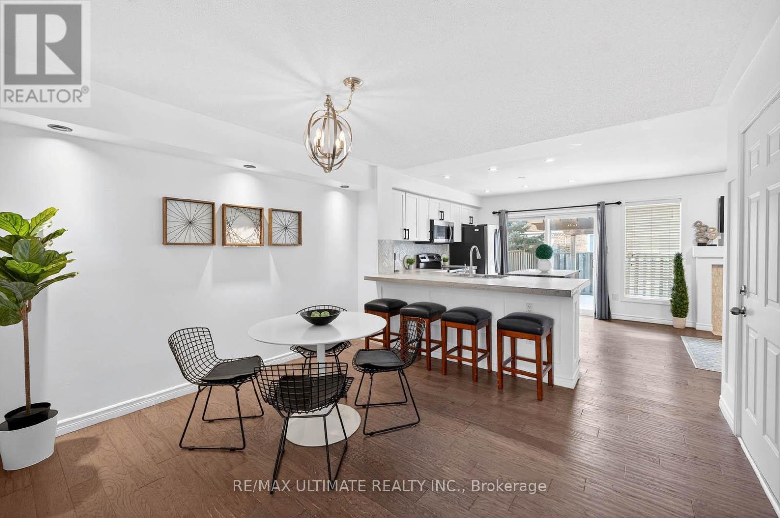 2441 Baintree Crescent, Oakville, Ontario  L6M 4W9 - Photo 4 - W12864446