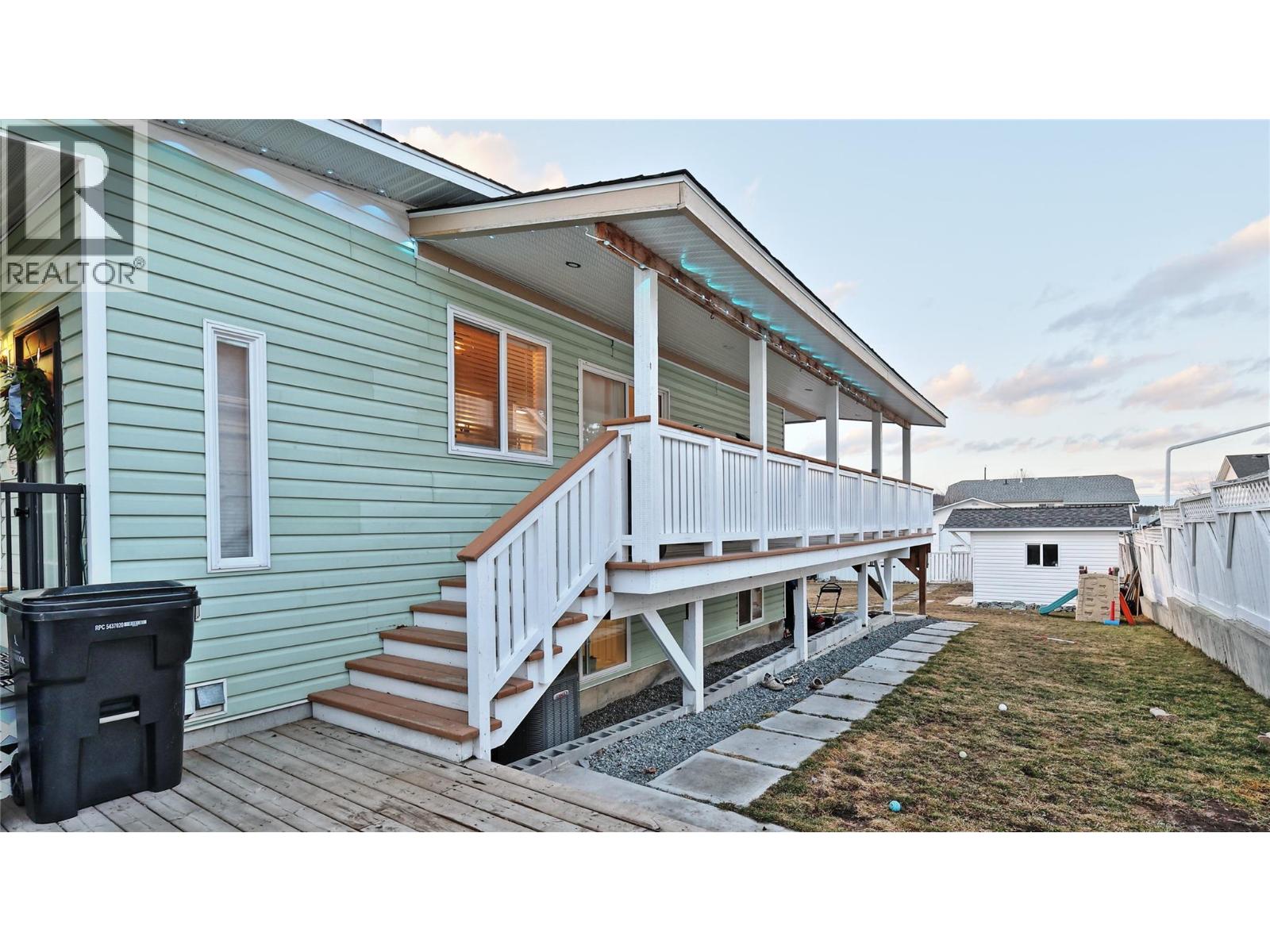 208 8th Street S, Cranbrook, British Columbia V1C 1N8 - Photo 24 - 10378904