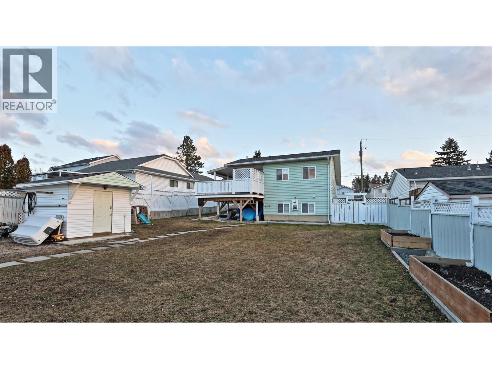 208 8th Street S, Cranbrook, British Columbia V1C 1N8 - Photo 26 - 10378904