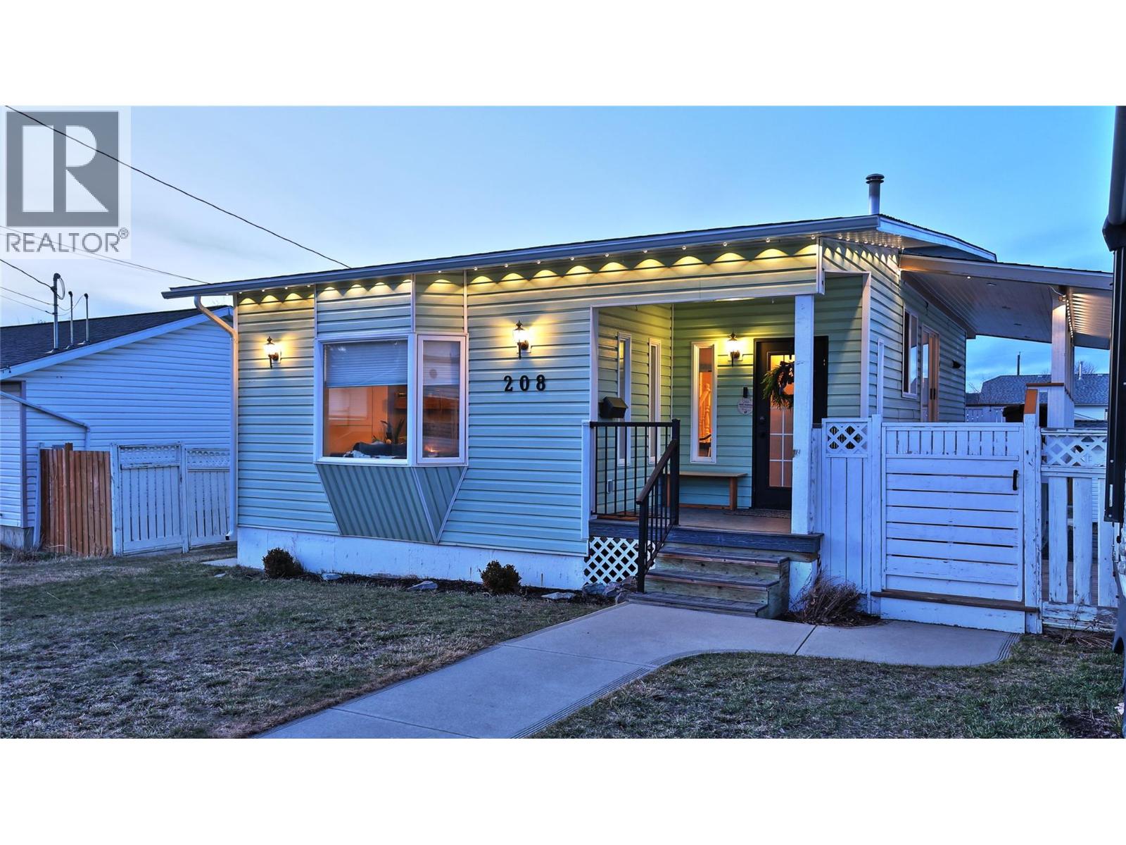 208 8th Street S, Cranbrook, British Columbia V1C 1N8 - Photo 30 - 10378904