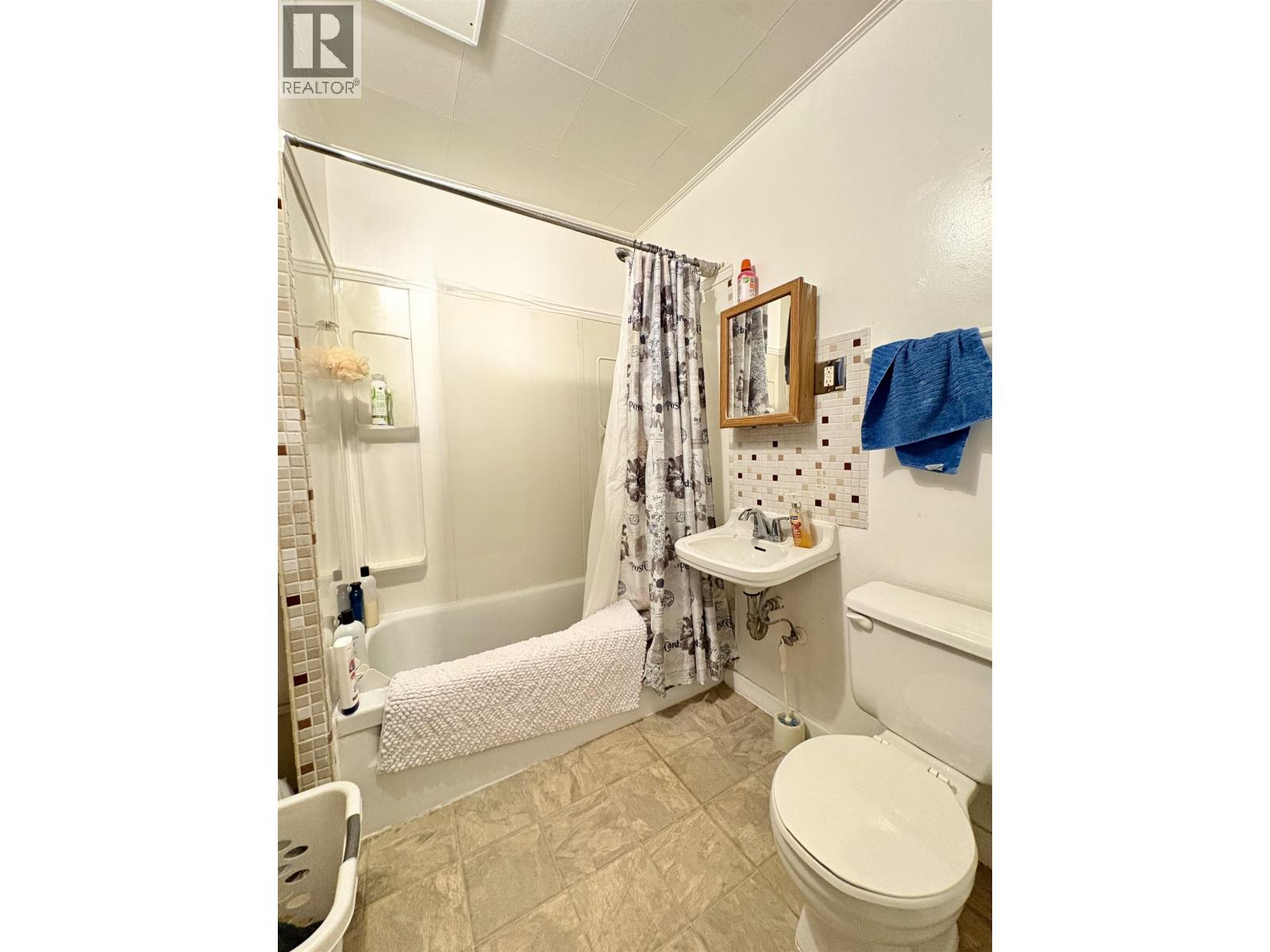 380 Moffat Street, Prince George, British Columbia  V2M 3L5 - Photo 9 - R3099327