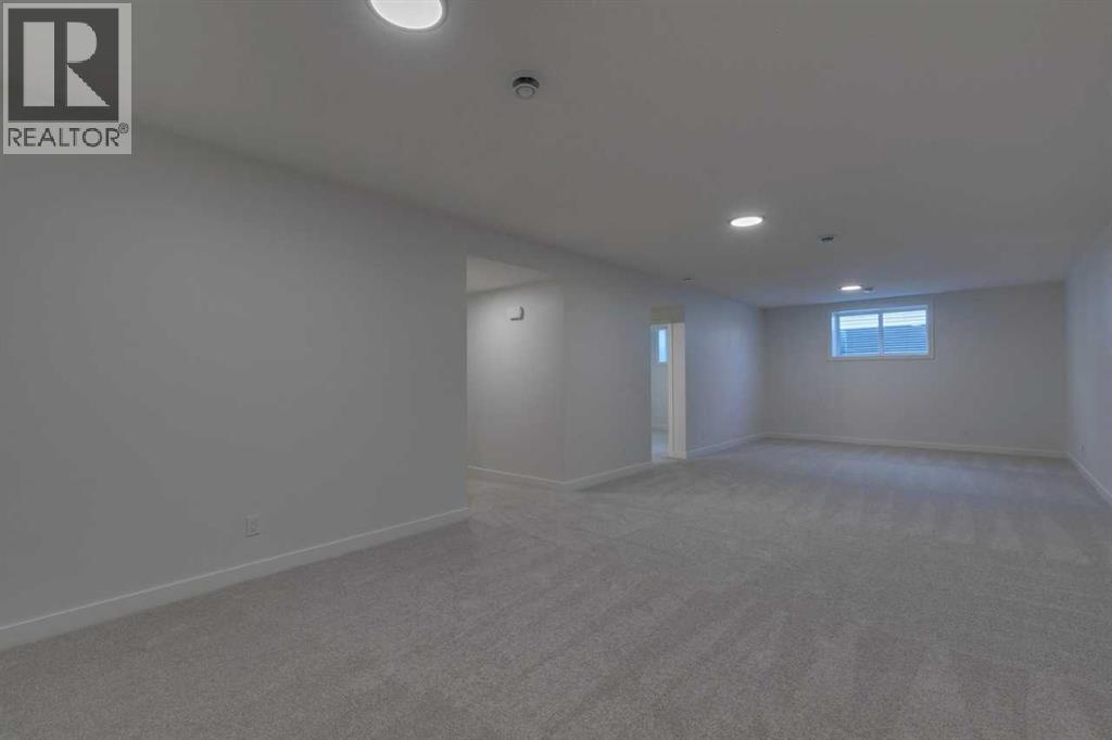 56 Dawson Wharf Mount, Chestermere, Alberta  T1X 2X5 - Photo 32 - A2291158