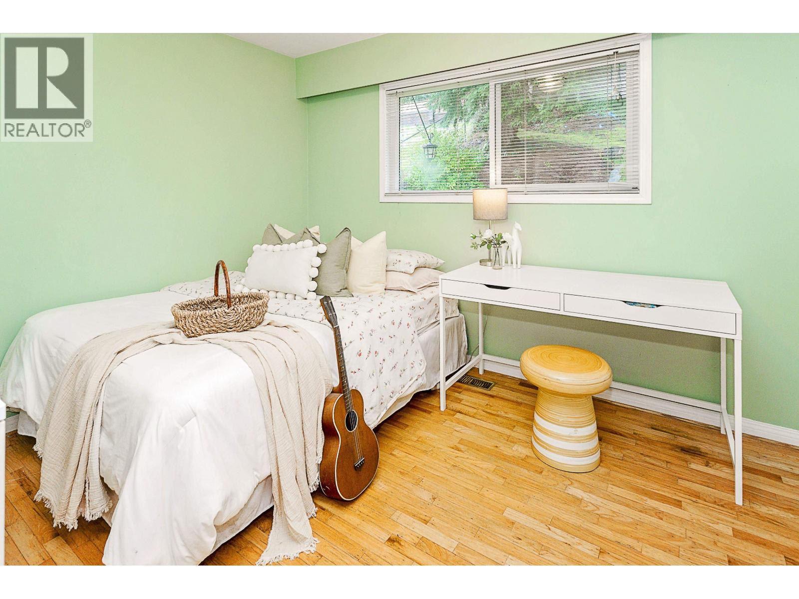 3361 Viewmount Place, Port Moody, British Columbia  V3H 2L6 - Photo 10 - R3099350