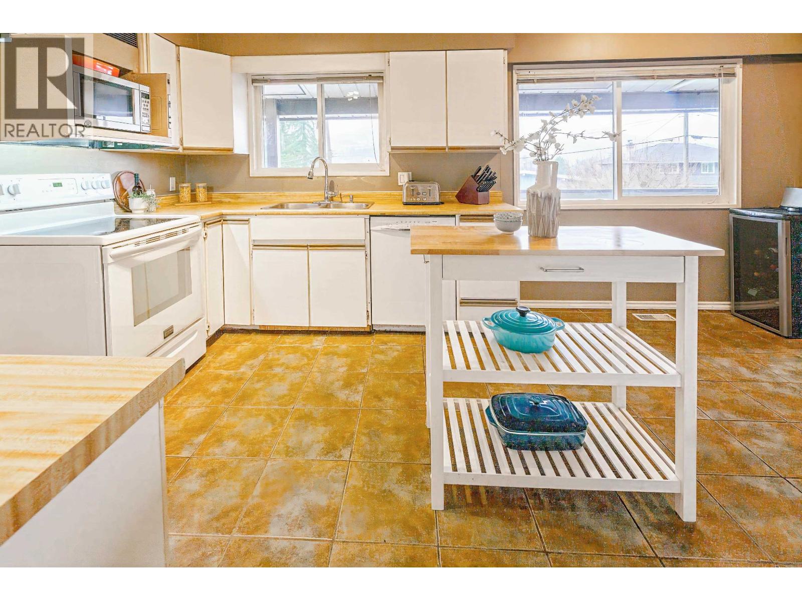 3361 Viewmount Place, Port Moody, British Columbia  V3H 2L6 - Photo 6 - R3099350