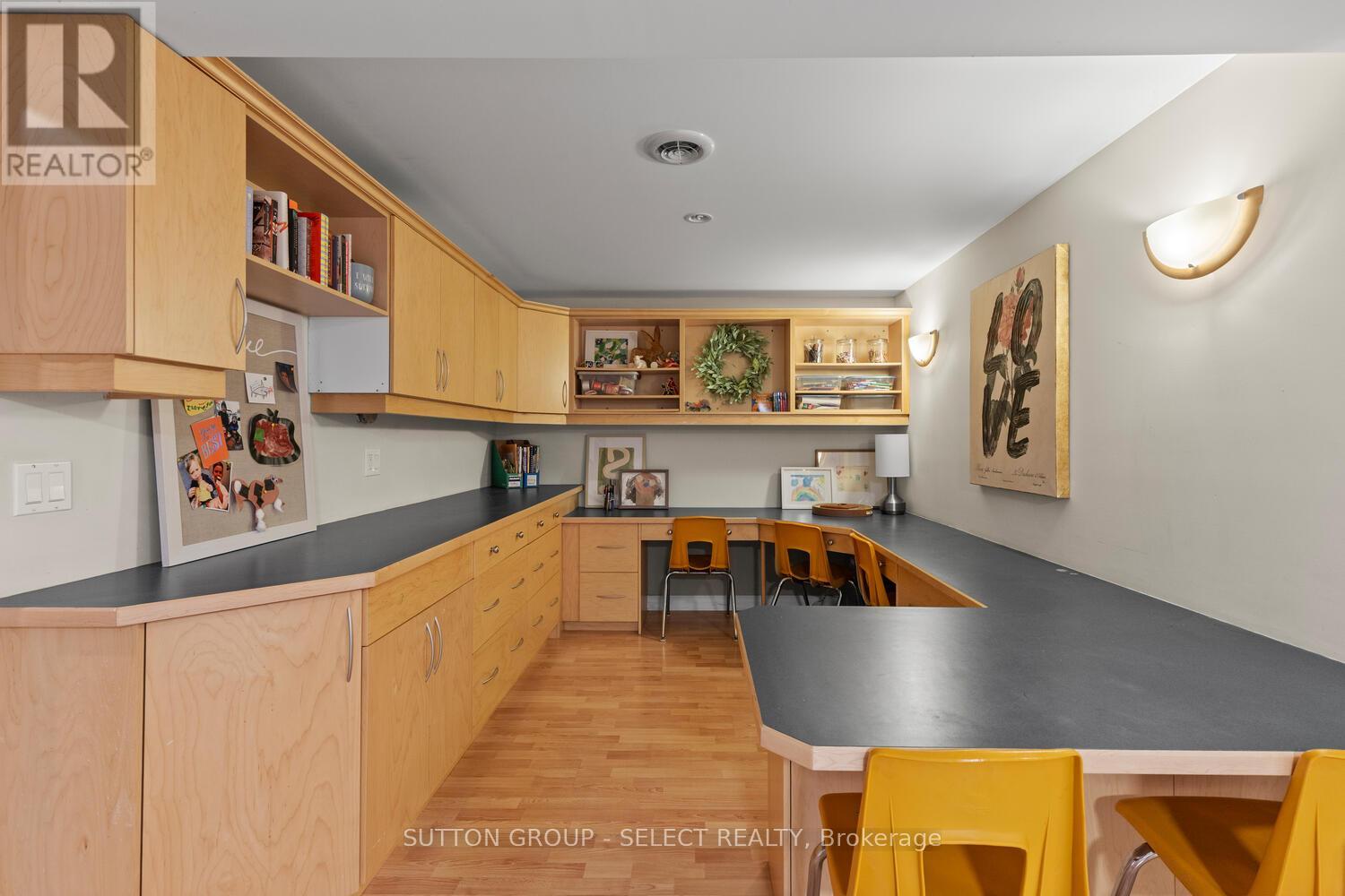 2610 Emerson Street, Strathroy-Caradoc (Mount Brydges), Ontario  N0L 1W0 - Photo 36 - X12878282