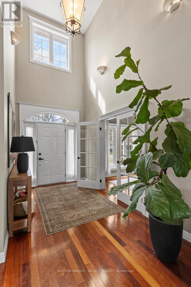 2610 Emerson Street, Strathroy-Caradoc (Mount Brydges), Ontario  N0L 1W0 - Photo 6 - X12878282